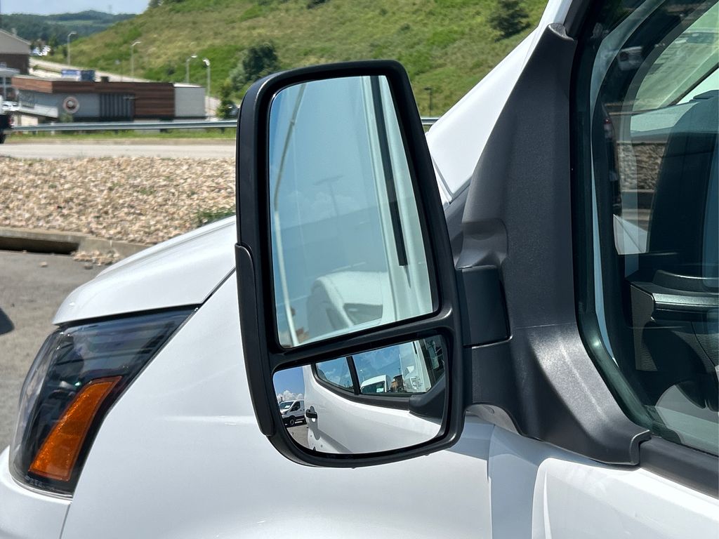 2025 Ford Transit photo 15