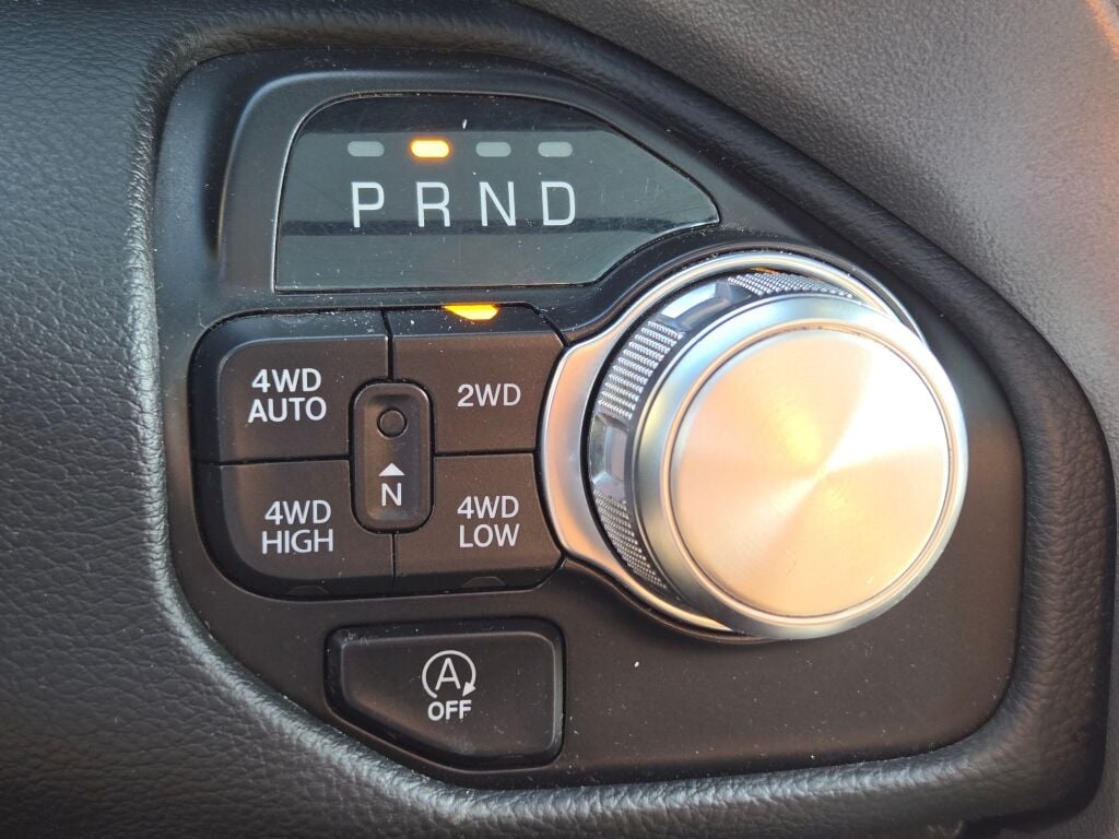 2021 Ram 1500 Laramie photo 14