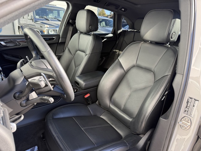 2023 Porsche Macan S photo 4