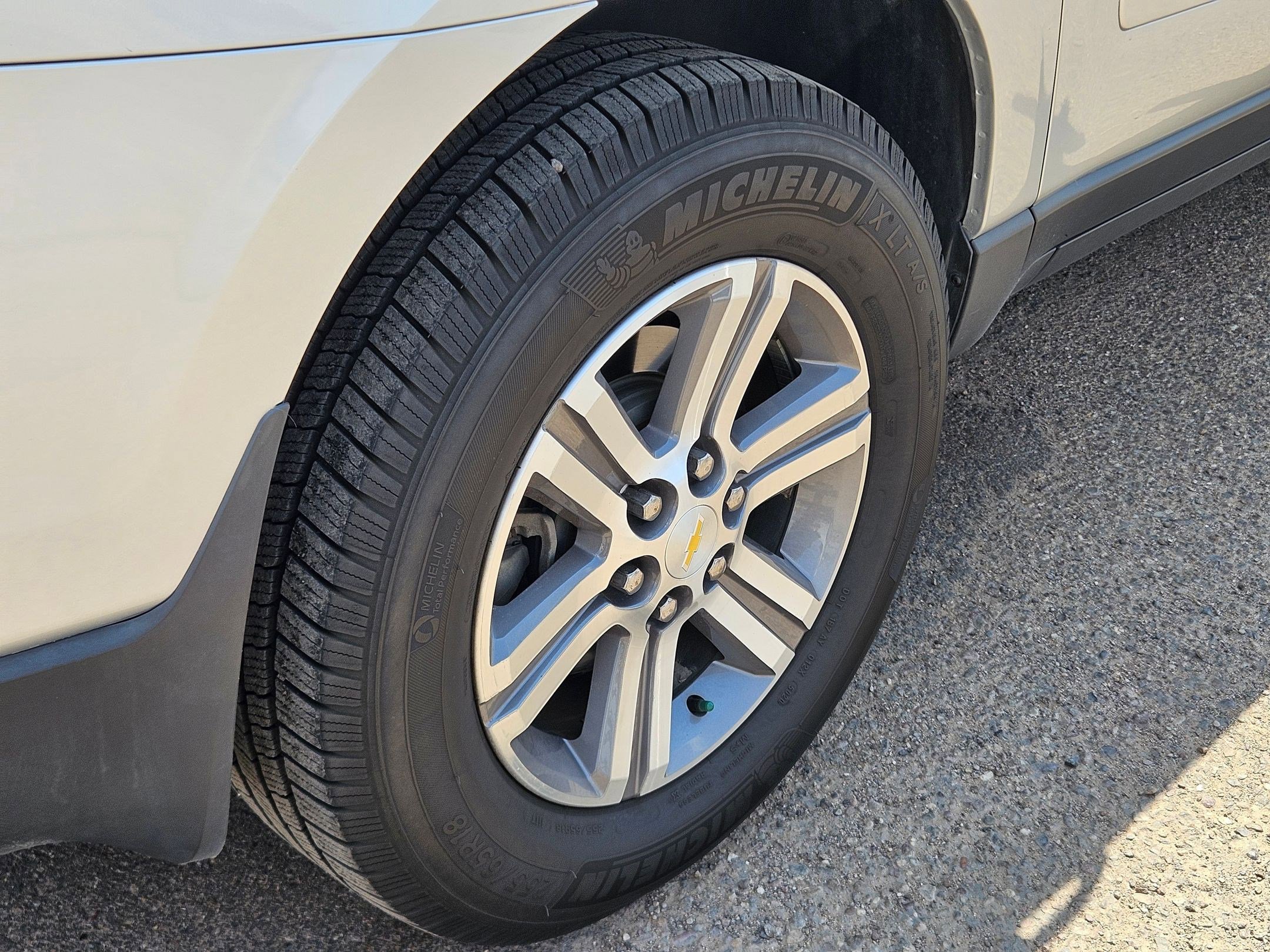 2015 Chevrolet Traverse 2LT photo 12