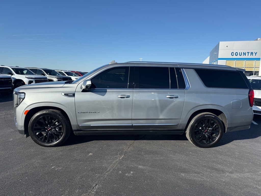 2024 Gmc Yukon XL Denali photo 2