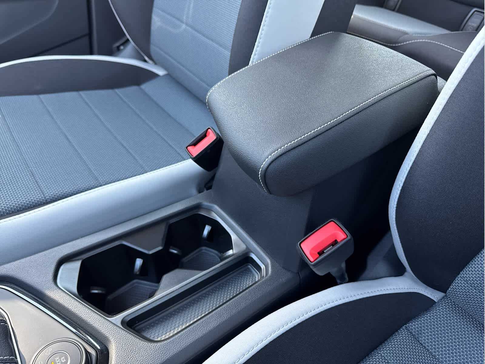 2025 Volkswagen Taos S photo 27