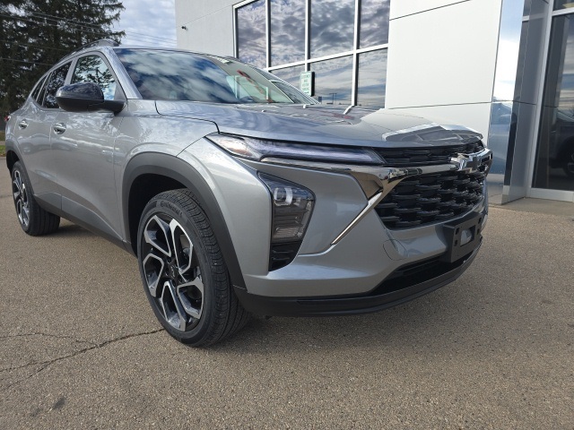 2026 Chevrolet Trax RS's photo