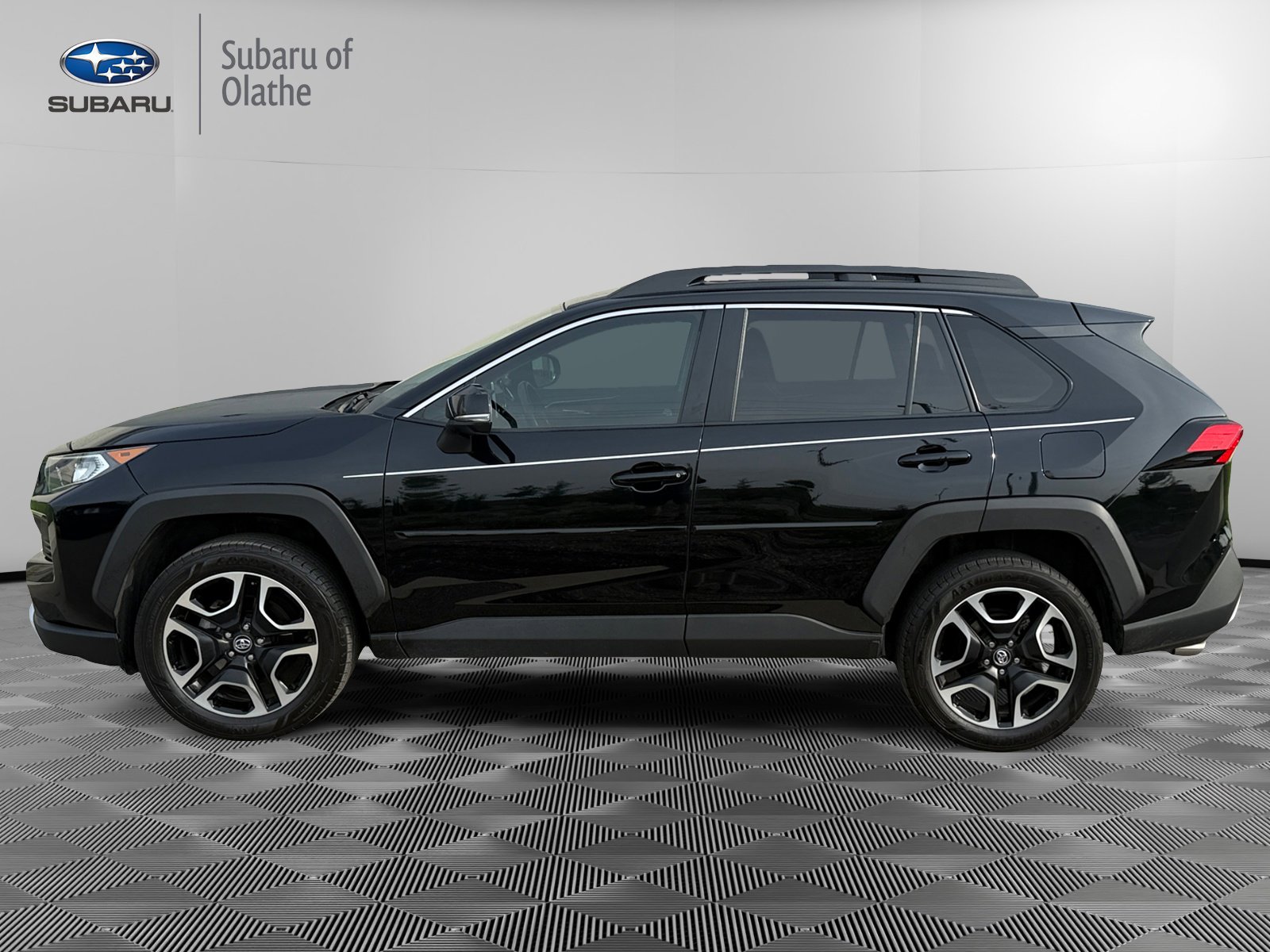 2020 Toyota RAV4 Adventure photo 5