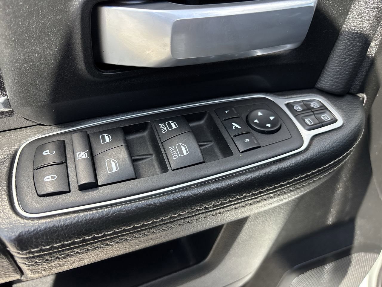 2024 Ram 3500 Big Horn photo 16