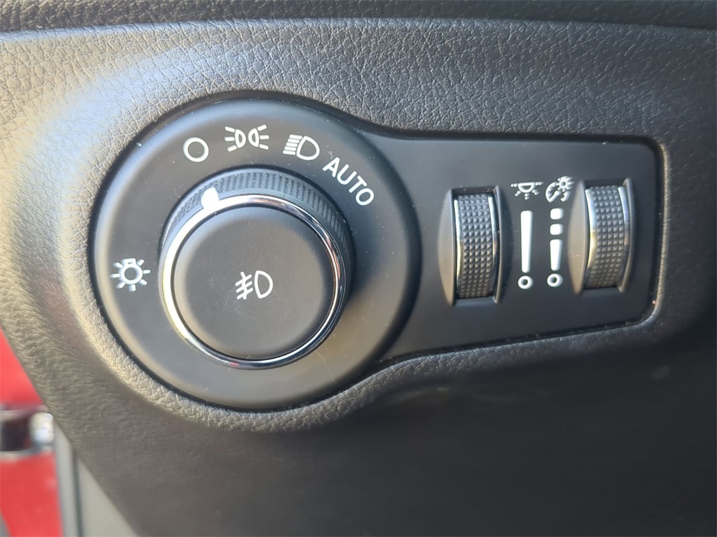 2020 Jeep Compass Altitude photo 24