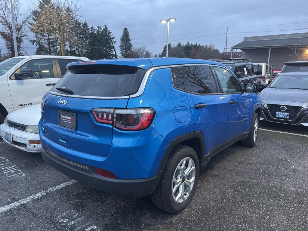 2025 Jeep Compass Sport photo 4