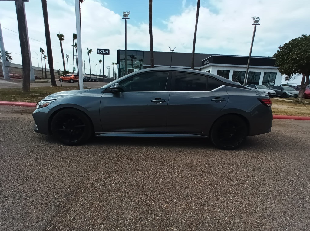 2021 Nissan Sentra SR photo 4