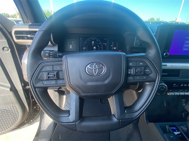 2025 Toyota Tacoma SR5 4x4 Double Cab photo 18