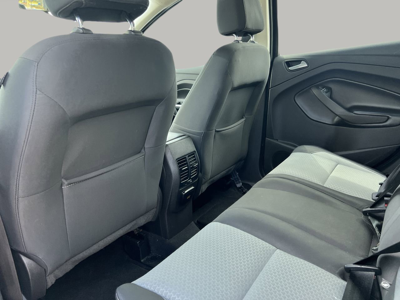 2017 Ford C-Max Hybrid SE photo 14