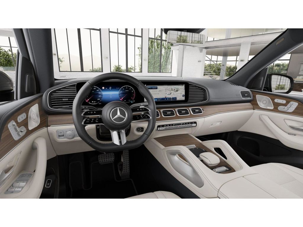 2025 Mercedes Benz GLS 450 4MATIC photo 2