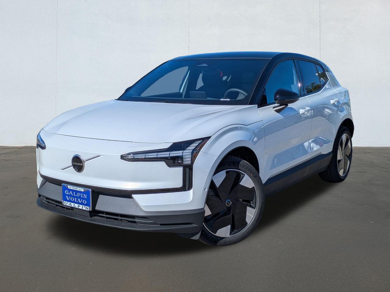 2026 Volvo EX30 Ultra's photo