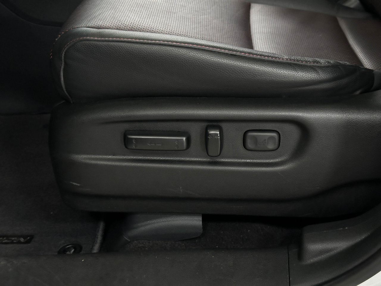 2023 Honda Ridgeline Black Edition photo 16