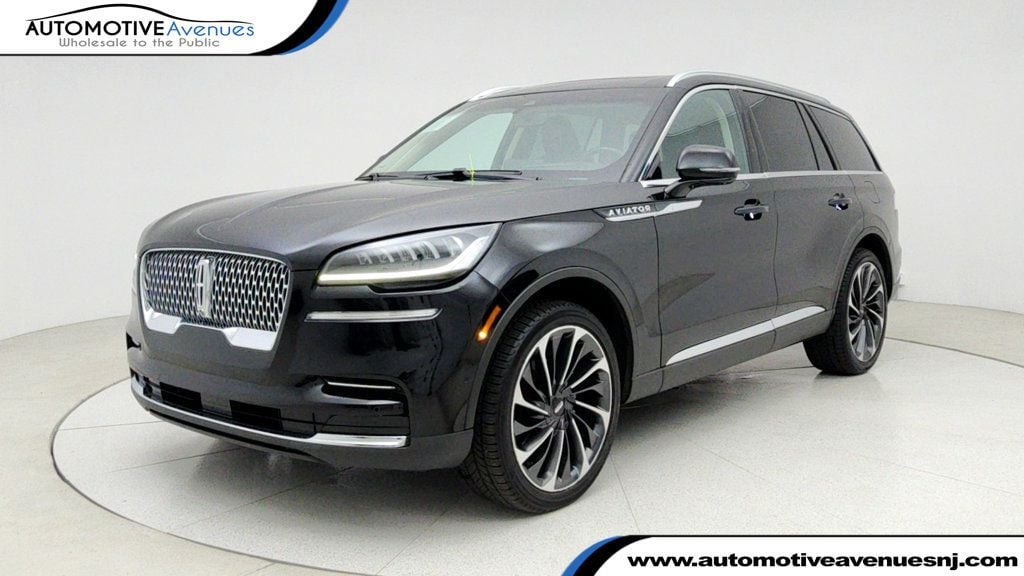 2022 Lincoln Aviator Reserve's photo