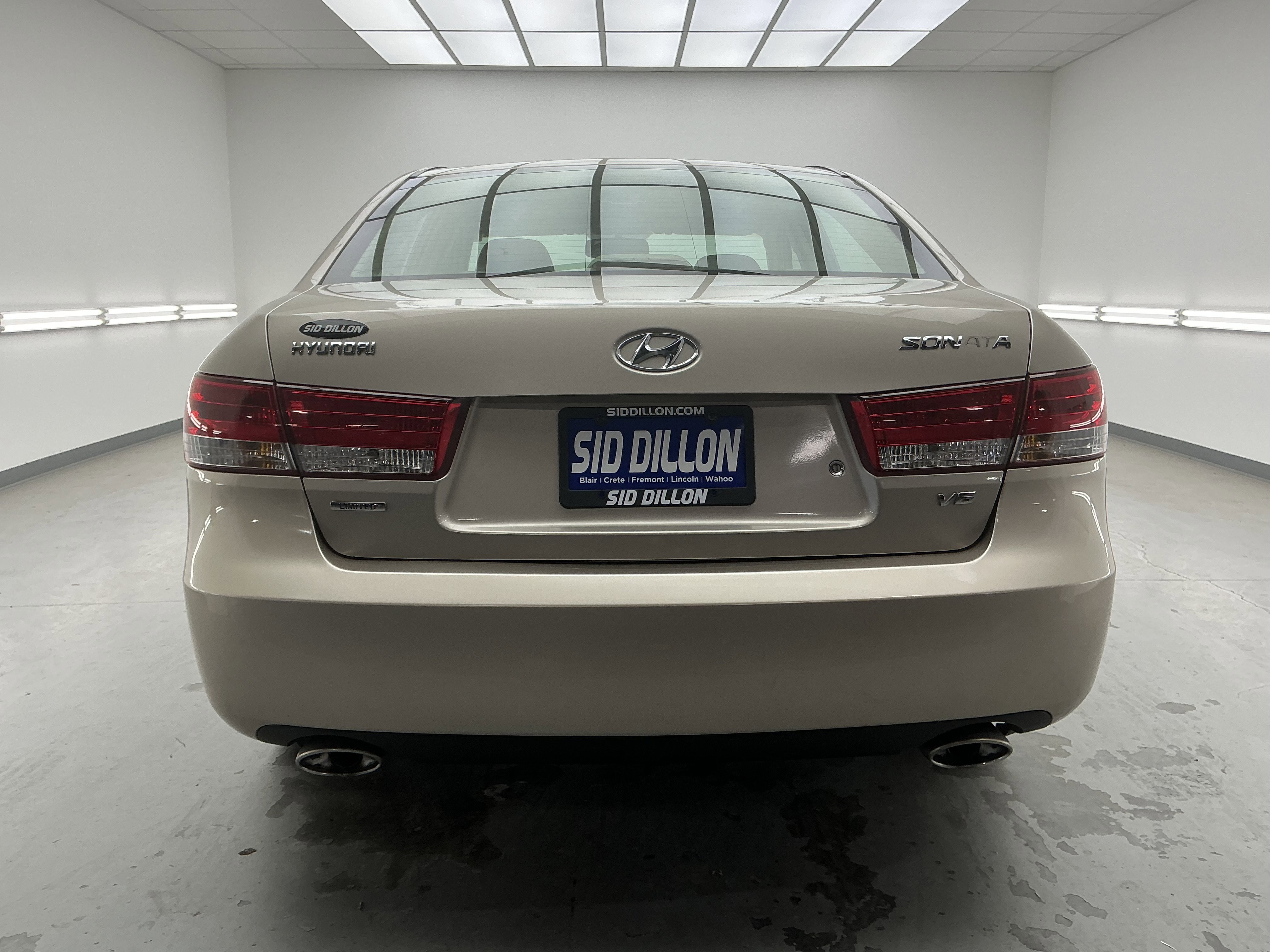 2007 Hyundai Sonata Limited photo 2