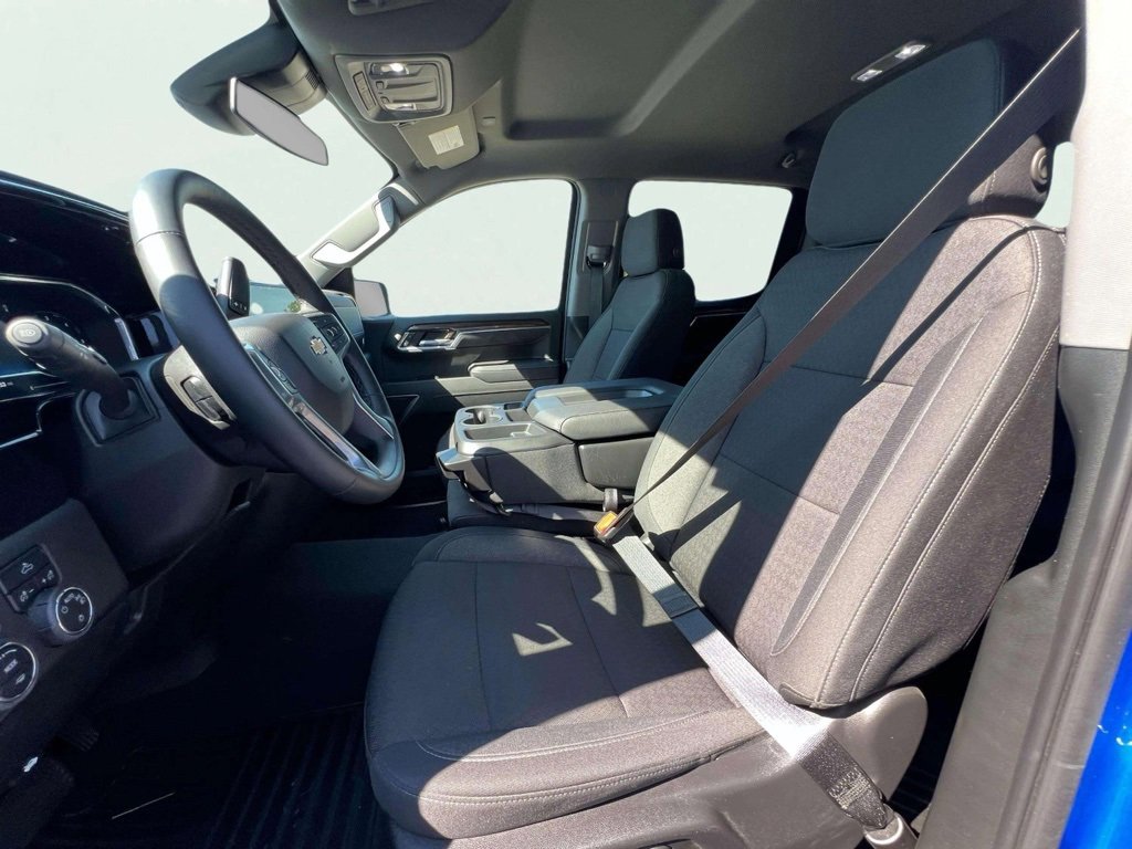2025 Chevrolet Silverado 1500 LT photo 15