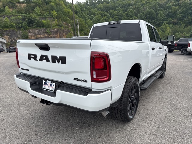 2025 Ram 2500 Big Horn photo 2