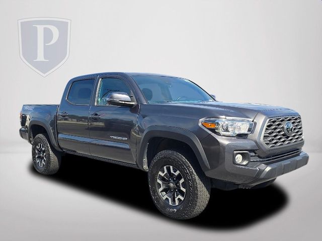 2023 Toyota Tacoma TRD Off-Road photo 2