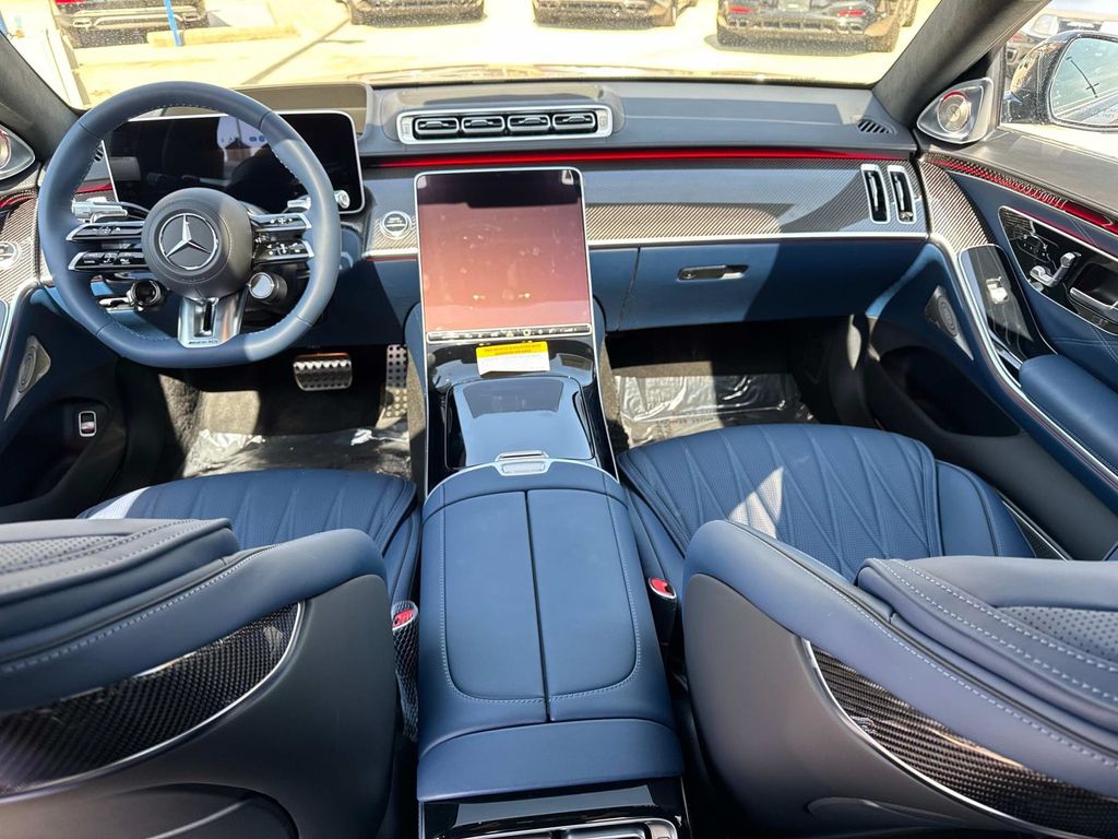 2025 Mercedes Benz S 63 e photo 15