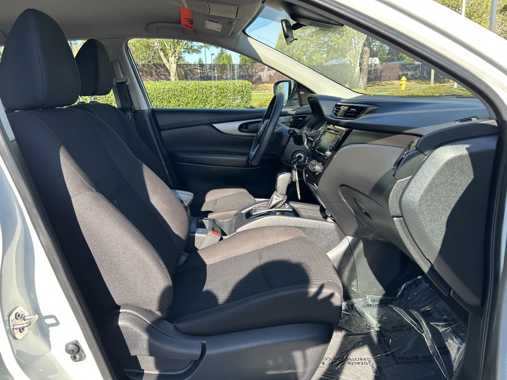 2021 Nissan Rogue Sport S photo 26