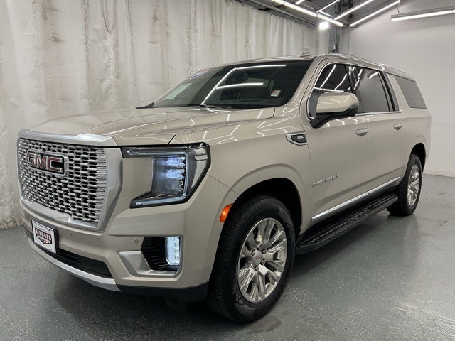 2021 Gmc Yukon XL Denali photo 4