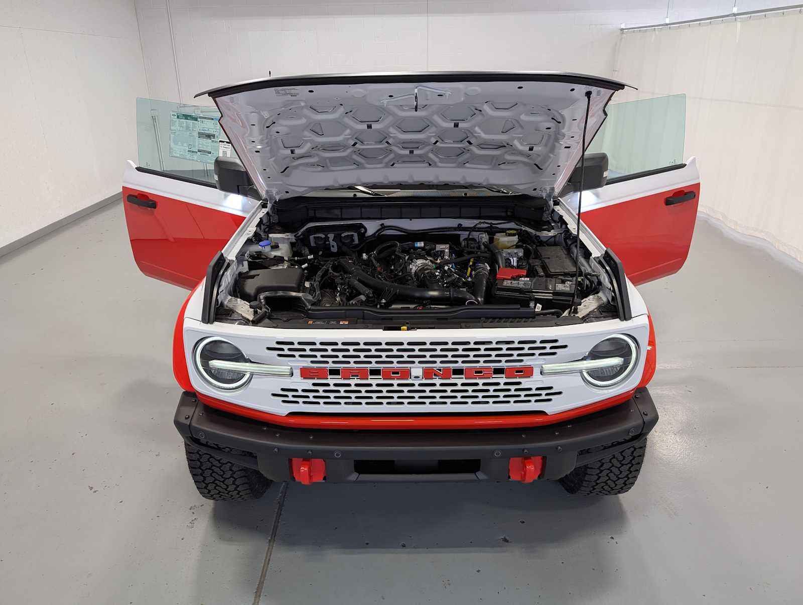 2025 Ford Bronco First Edition photo 11