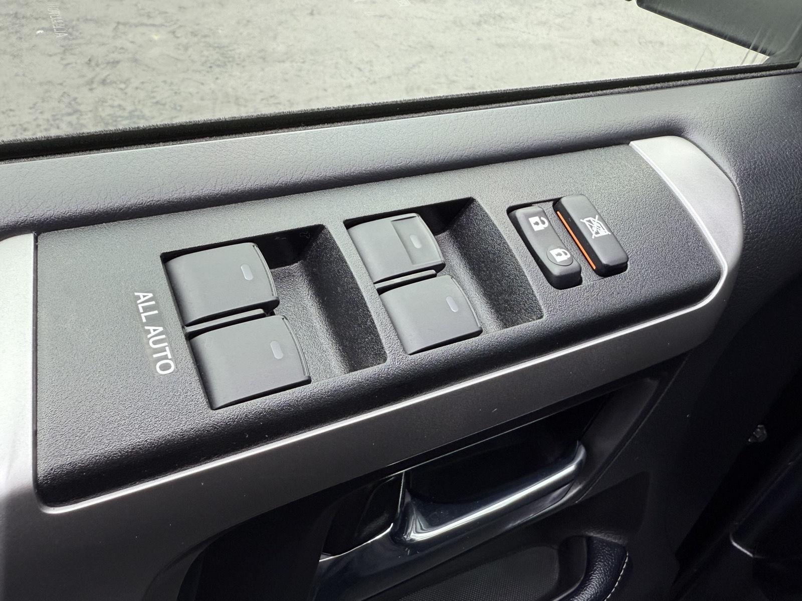 2023 Toyota 4Runner SR5 Premium photo 16