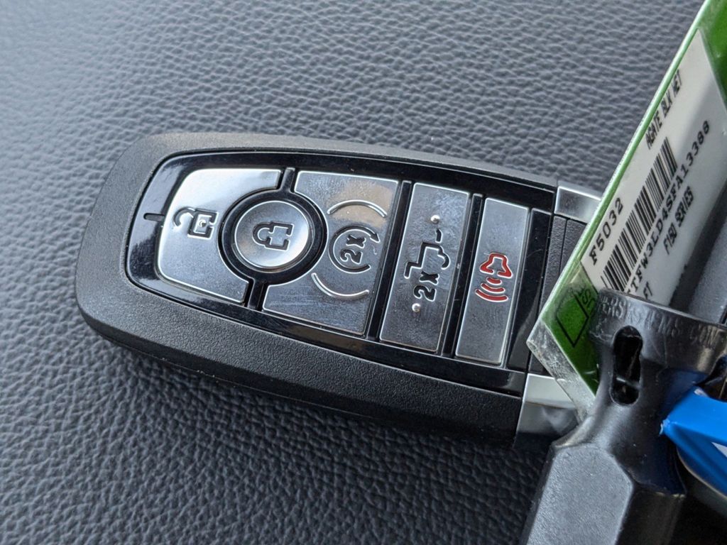 2025 Ford F-150 XLT photo 27