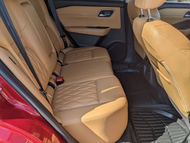 2021 Nissan Rogue Platinum photo 21