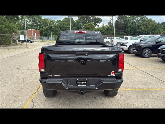 2025 Chevrolet Colorado ZR2 photo 25