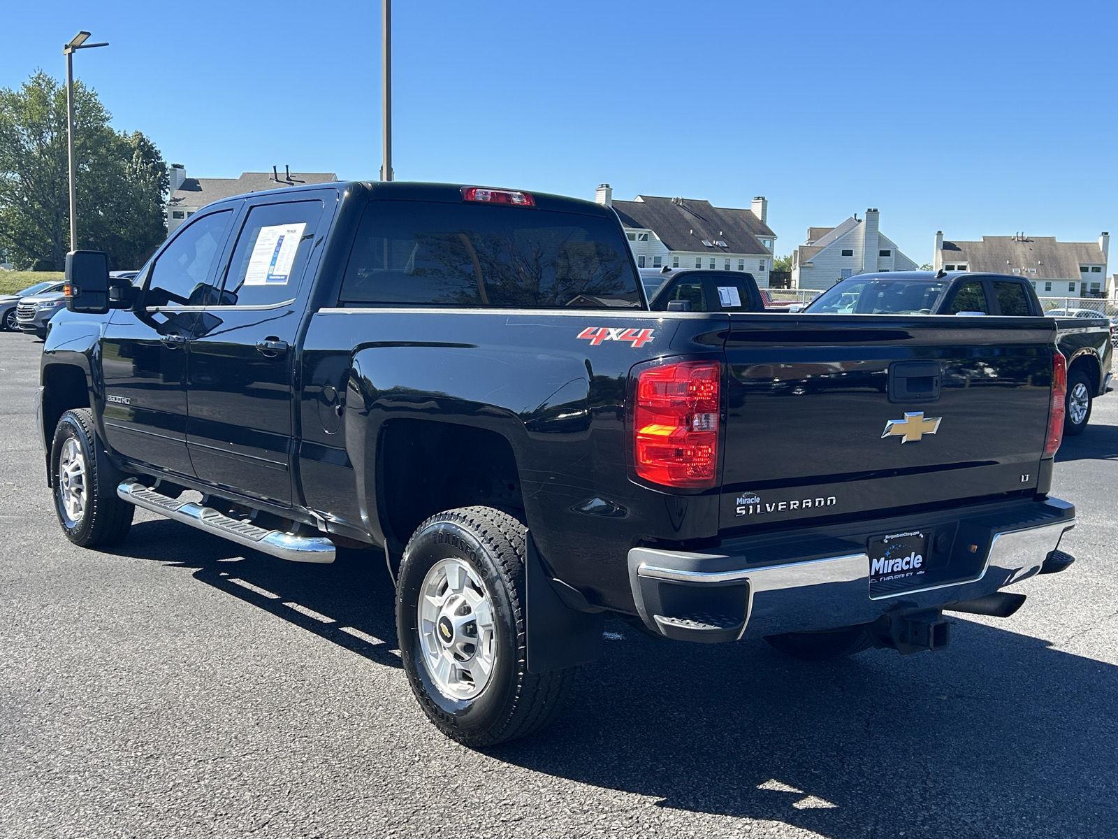 2018 Chevrolet Silverado 2500HD LT photo 5