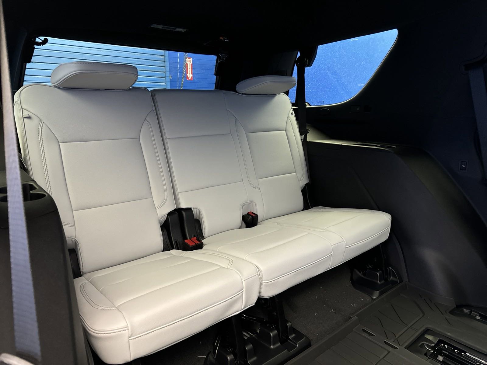 2025 Chevrolet Tahoe Premier photo 24