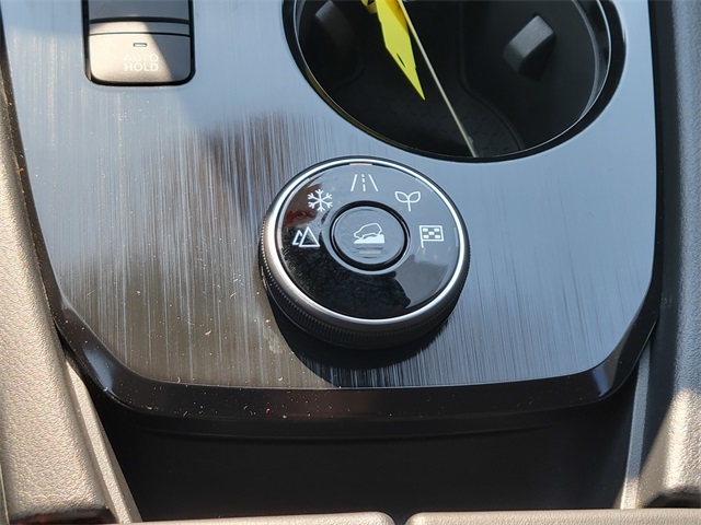 2026 Nissan Rogue SV photo 23