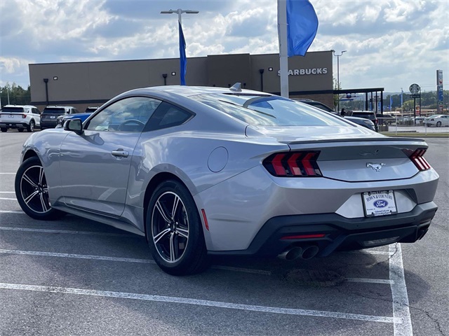 2025 Ford Mustang EcoBoost Premium photo 3