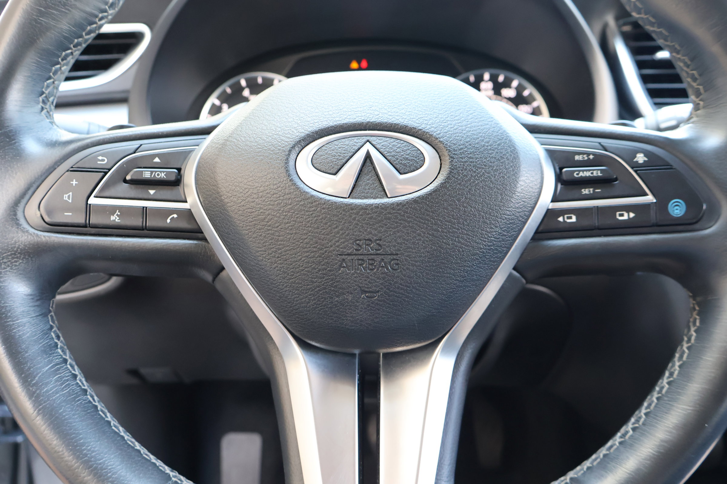 2021 Infiniti QX50 Essential photo 23