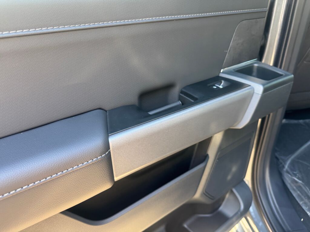 2025 Ford F-150 XLT photo 15