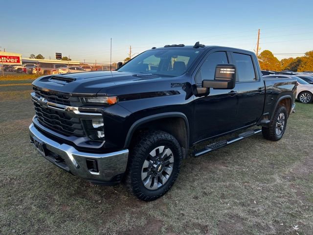 2024 Chevrolet Silverado 2500HD LT photo 3