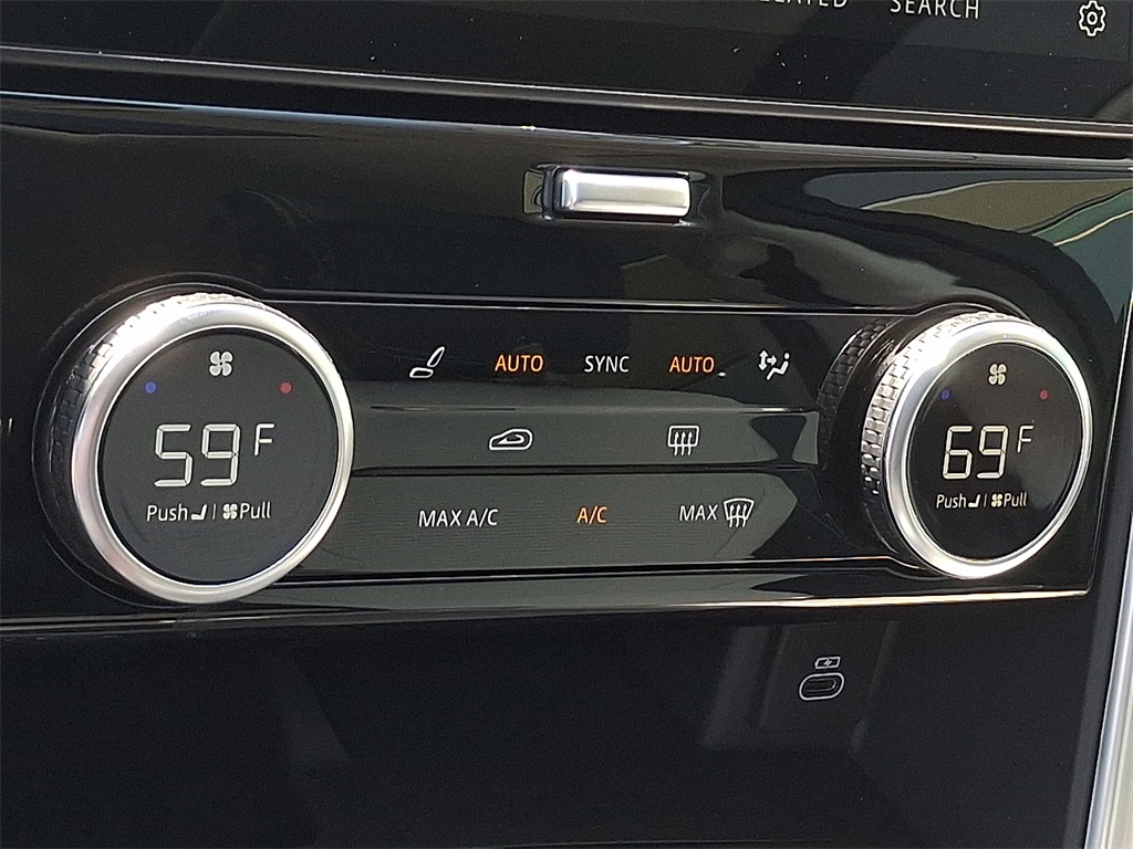 2025 Land Rover Discovery S photo 20