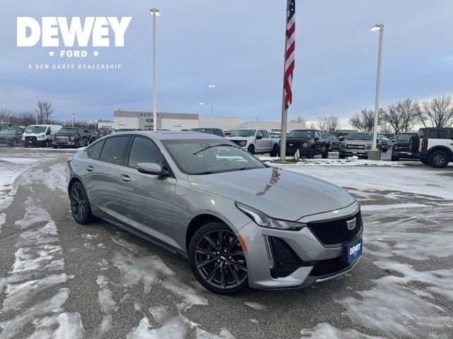 2023 Cadillac CT5 V-Series's photo