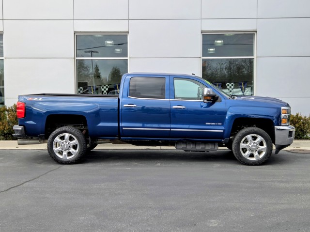 2018 Chevrolet Silverado LTZ photo 4