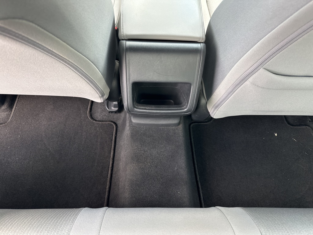 2018 Honda Accord LX photo 14