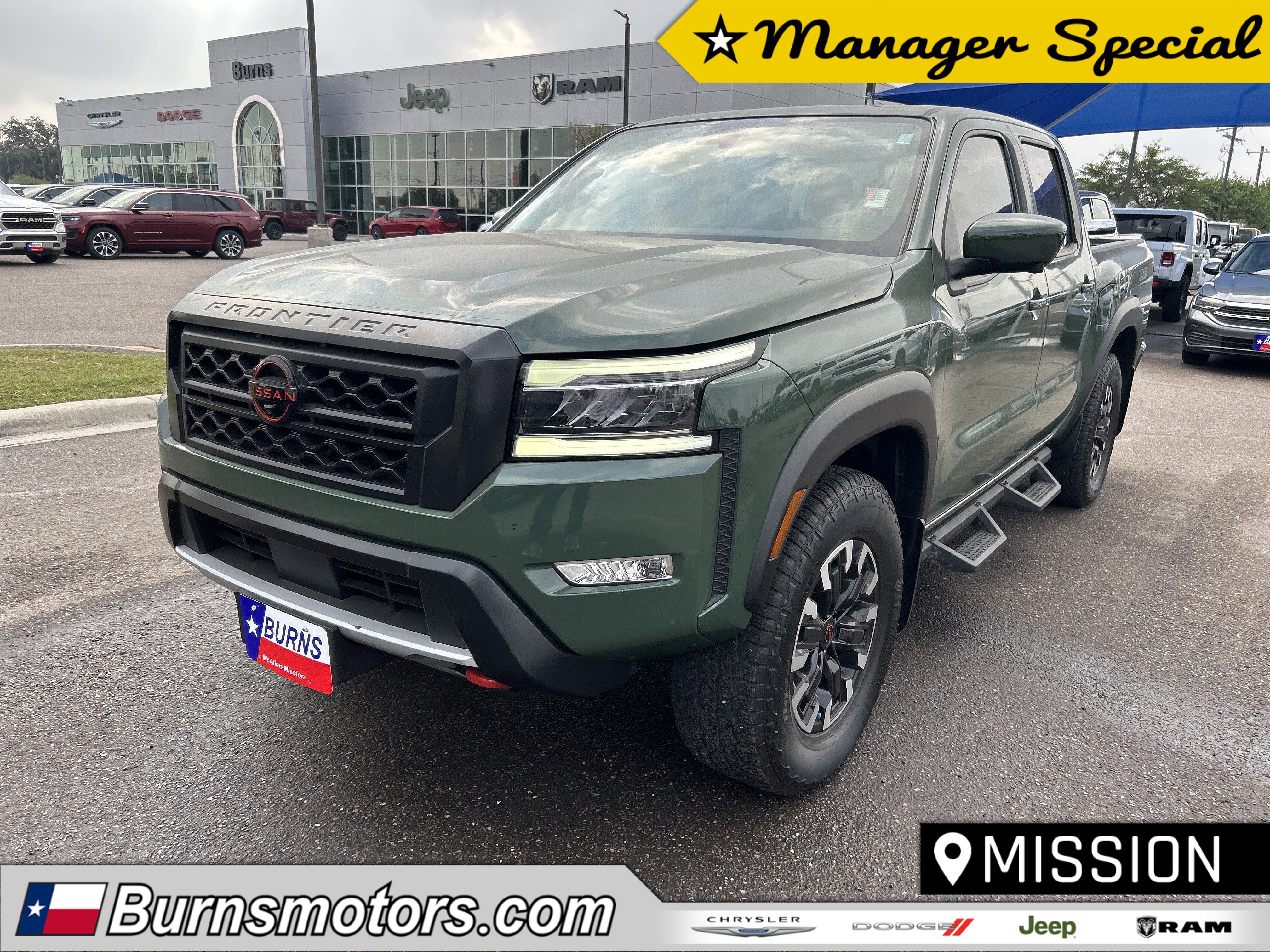 2024 Nissan Frontier PRO-4X's photo