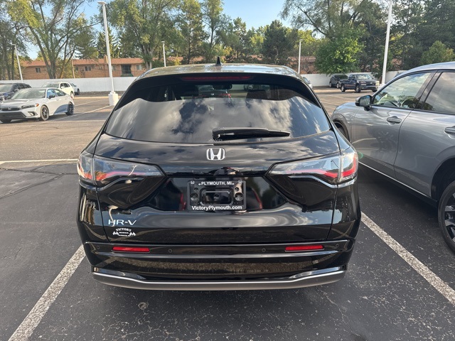 2026 Honda HR-V EX-L photo 7