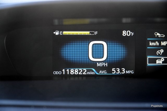 2021 Toyota Prius L photo 14