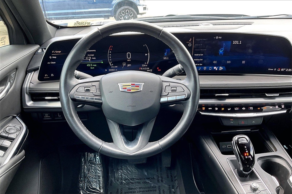 2024 Cadillac XT4 Premium Luxury photo 3