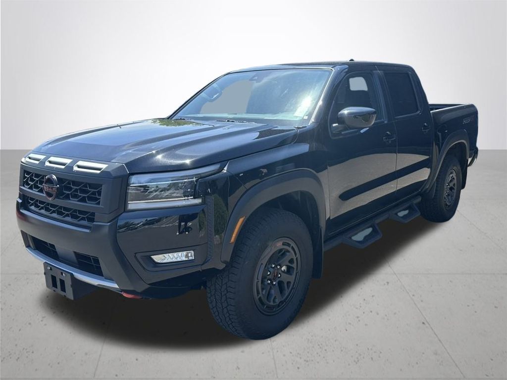 2025 Nissan Frontier PRO-4X photo 2