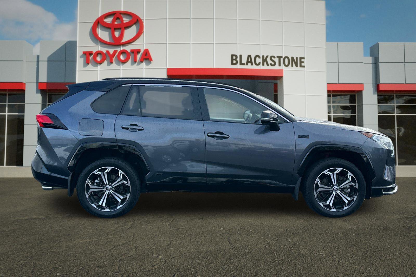 Certified 2021 Toyota RAV4 XSE with VIN JTMEB3FV5MD050119 for sale in Northfield, Minnesota