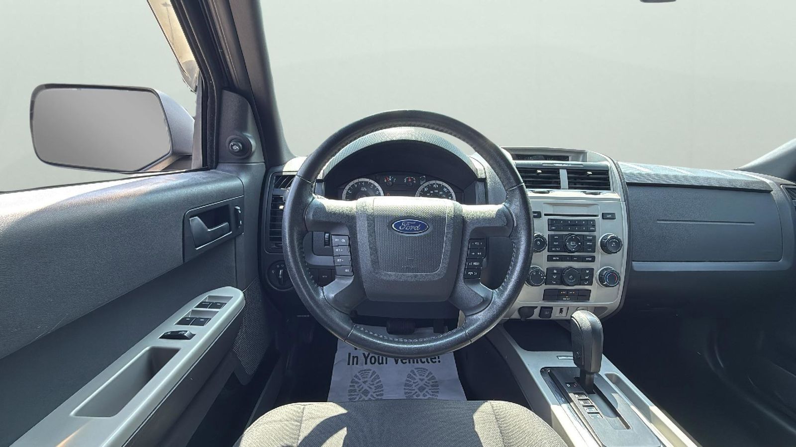 2011 Ford Escape XLT photo 12