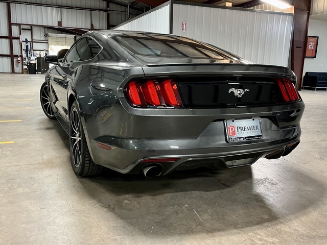 2015 Ford Mustang EcoBoost photo 8