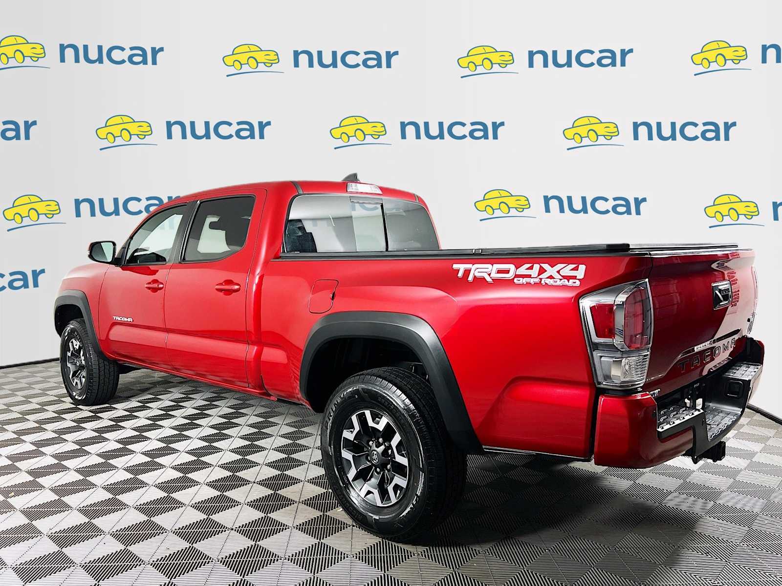 2023 Toyota Tacoma TRD photo 4